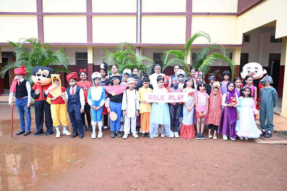 CARTOON CHARACTER COMPETITION